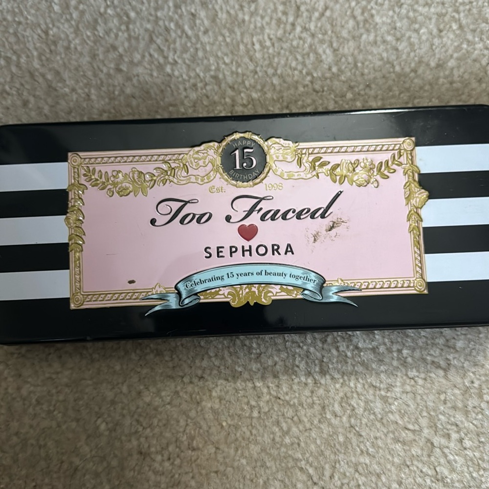 Brand new 15 year Sephora too faced palette